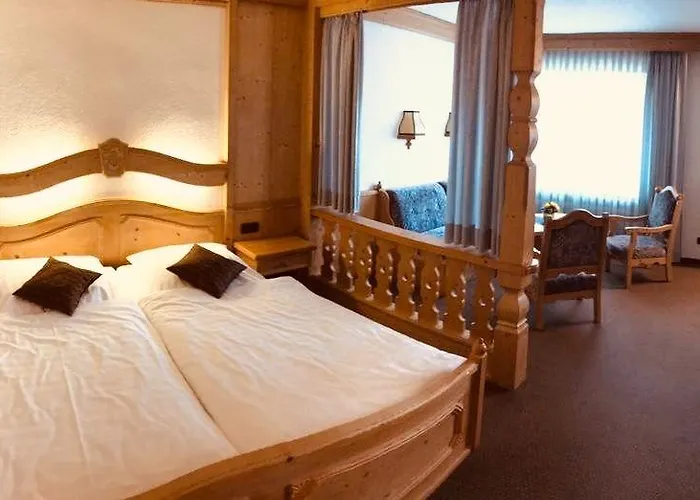 Wildpferd Szálloda 2*